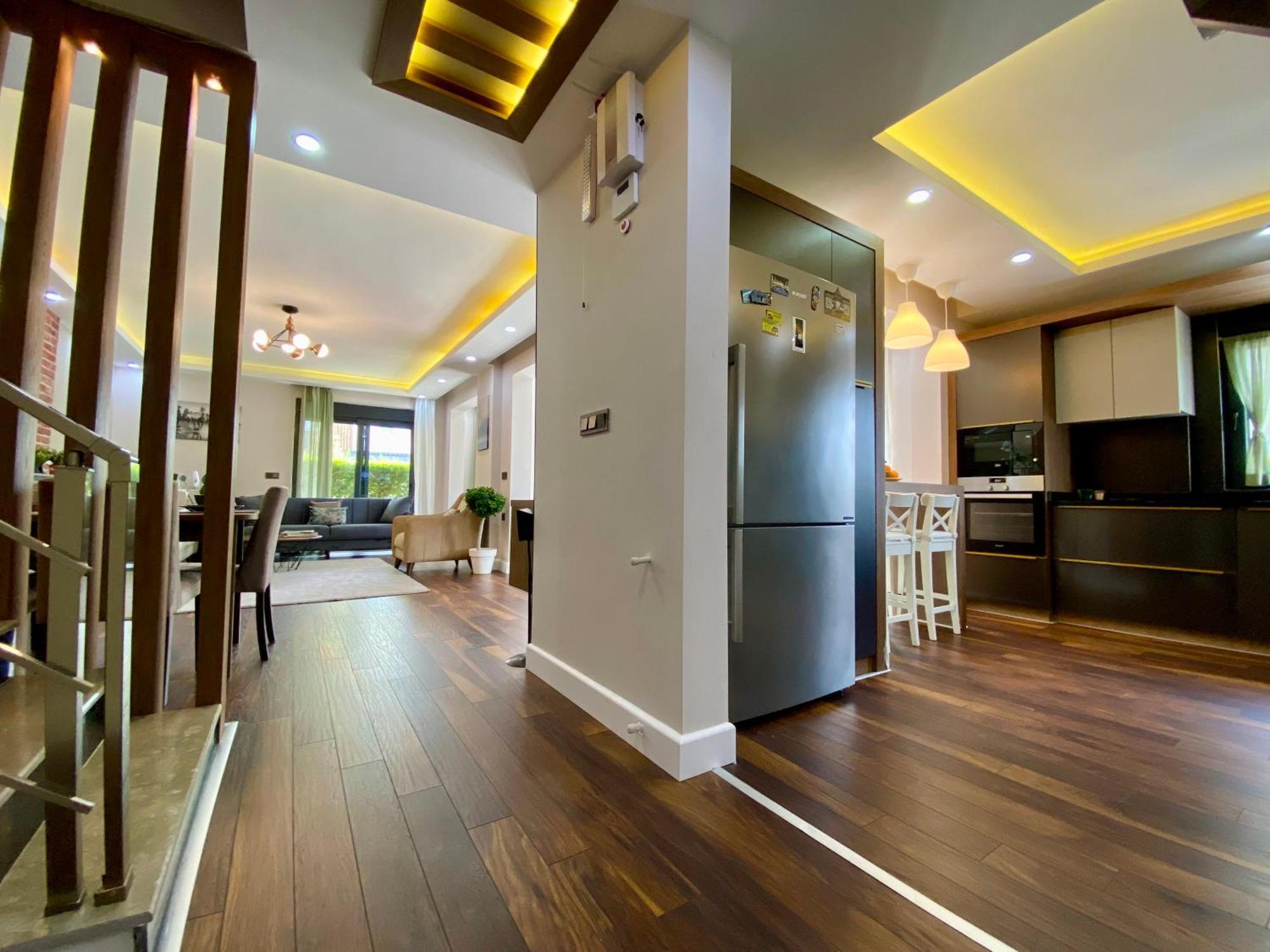 באלאק Villa Annabell1 With Swimming Pool And Jacuzzi, 3 Floors מראה חיצוני תמונה