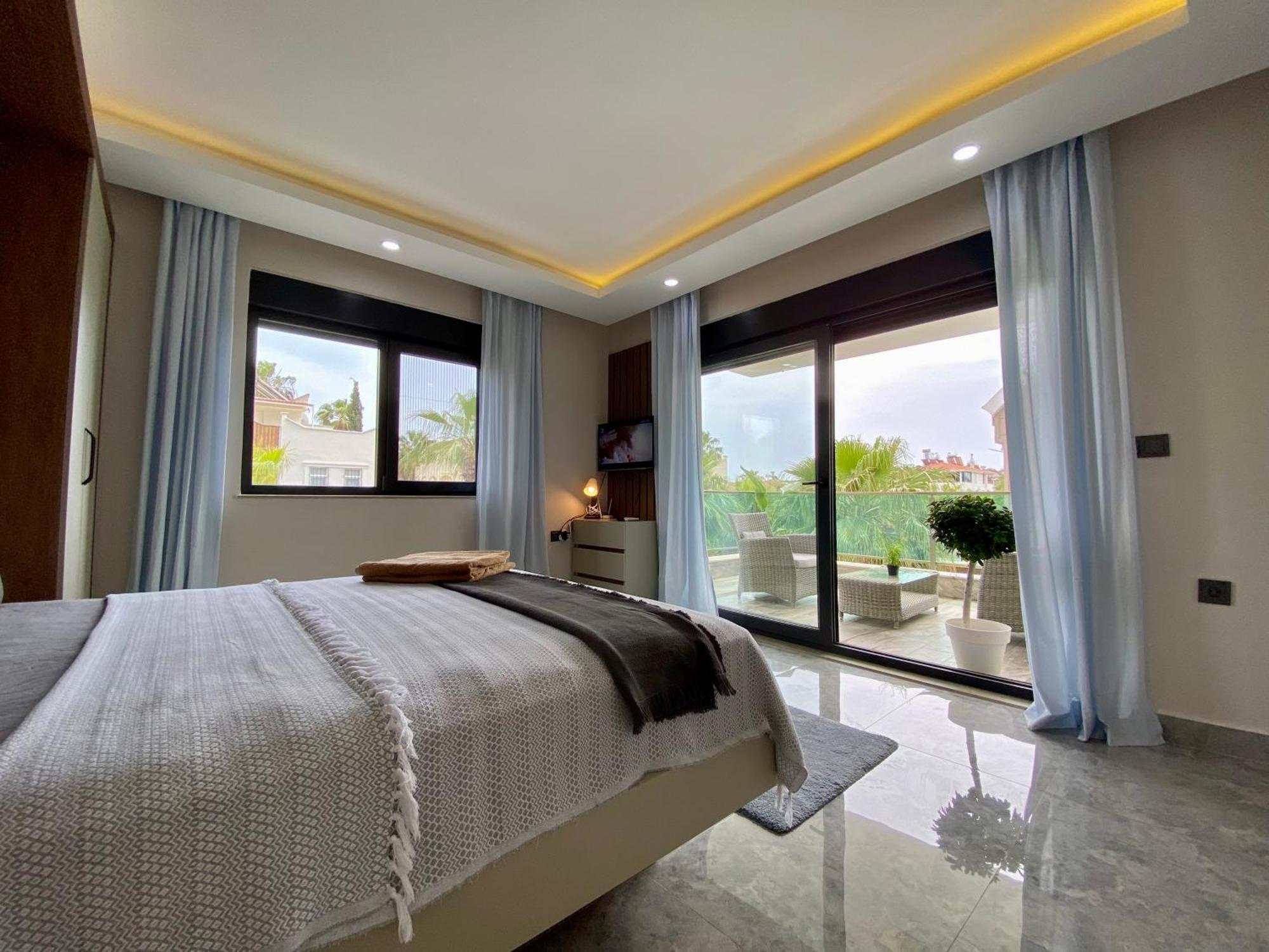 באלאק Villa Annabell1 With Swimming Pool And Jacuzzi, 3 Floors מראה חיצוני תמונה