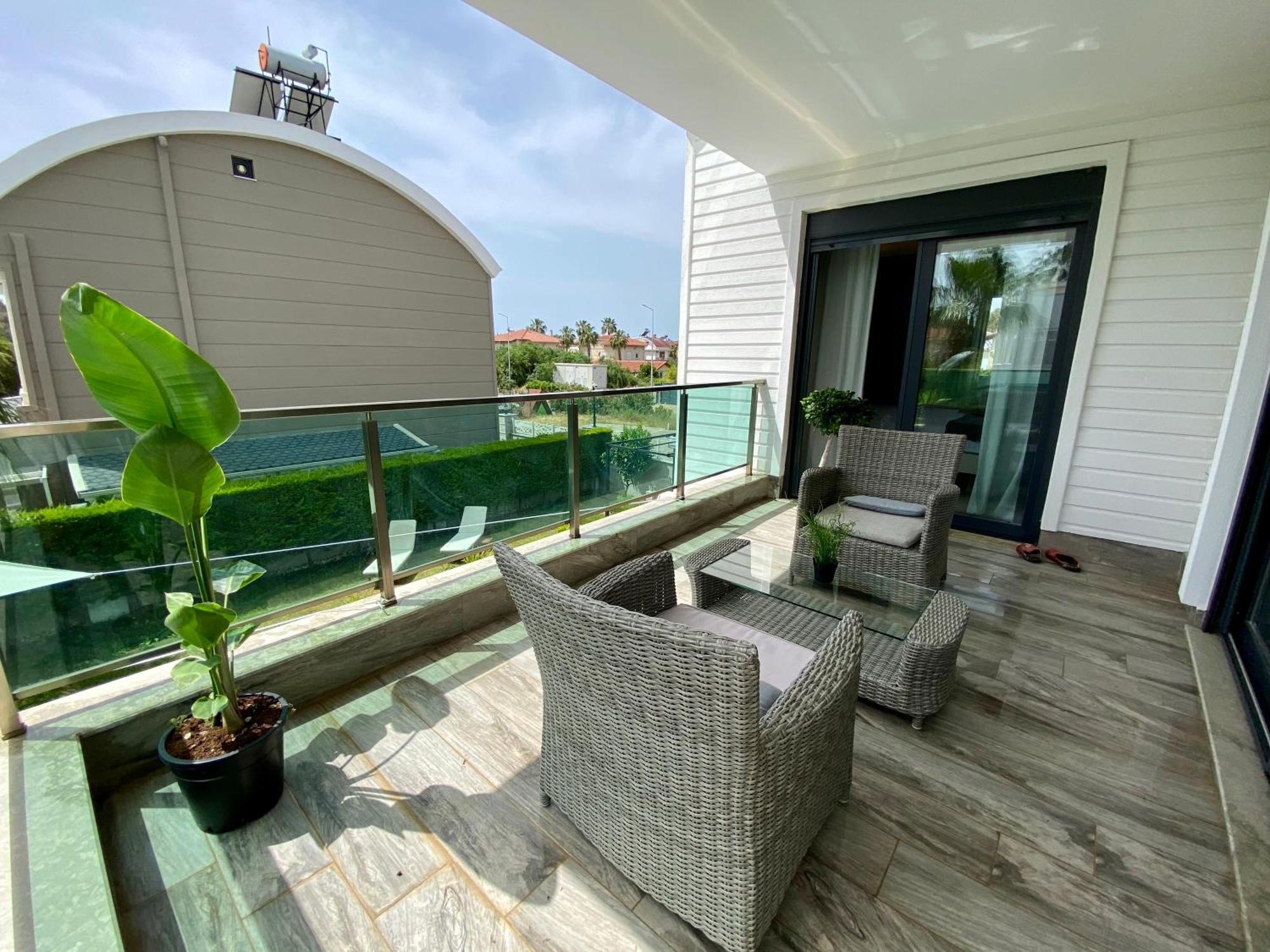 באלאק Villa Annabell1 With Swimming Pool And Jacuzzi, 3 Floors מראה חיצוני תמונה