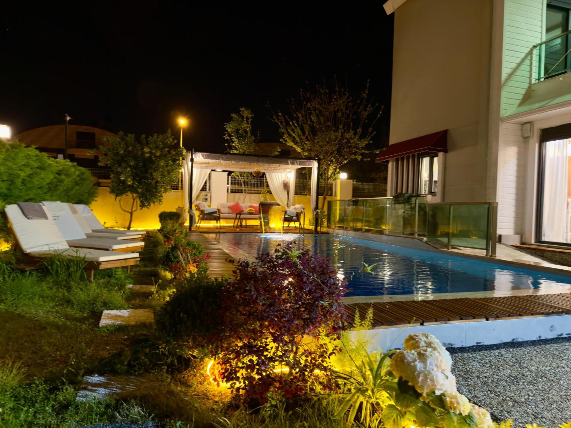 באלאק Villa Annabell1 With Swimming Pool And Jacuzzi, 3 Floors מראה חיצוני תמונה