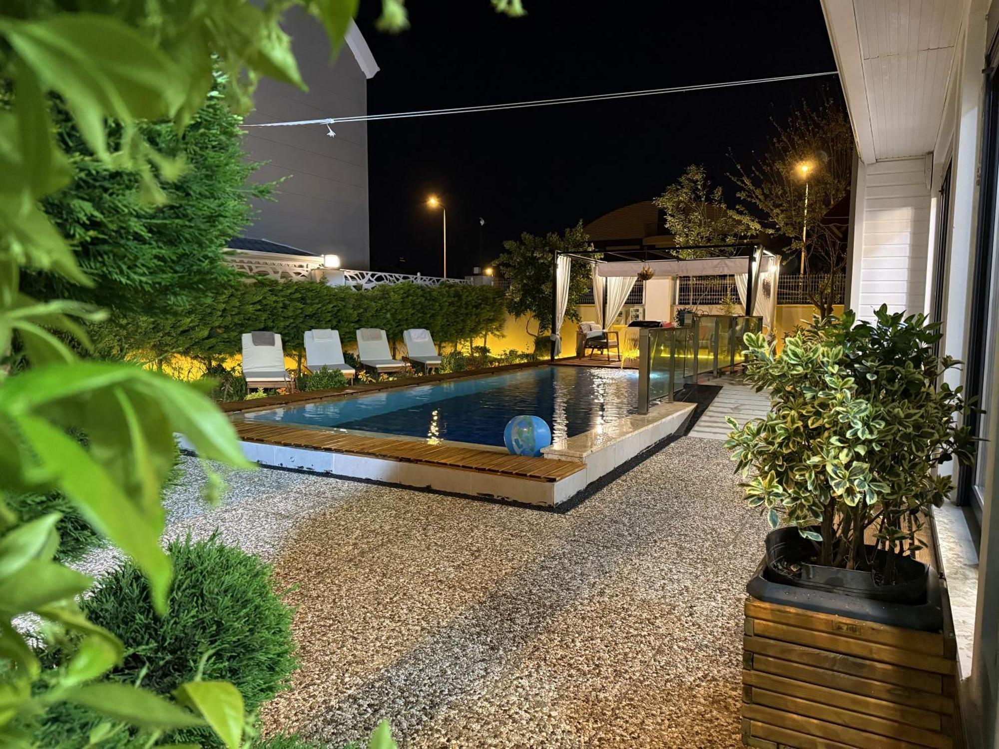 באלאק Villa Annabell1 With Swimming Pool And Jacuzzi, 3 Floors מראה חיצוני תמונה